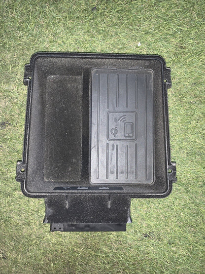 Piastra Di Ricarica Console Centrale Audi Q7 2016 4M0864981B