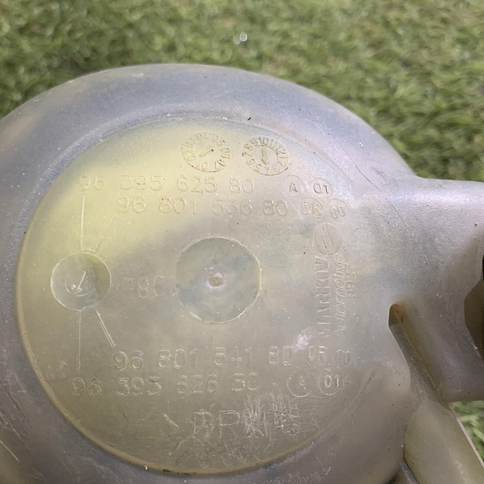 9606 Vaschetta acqua radiatore Citroen C3 del 2005 cod 9639562580