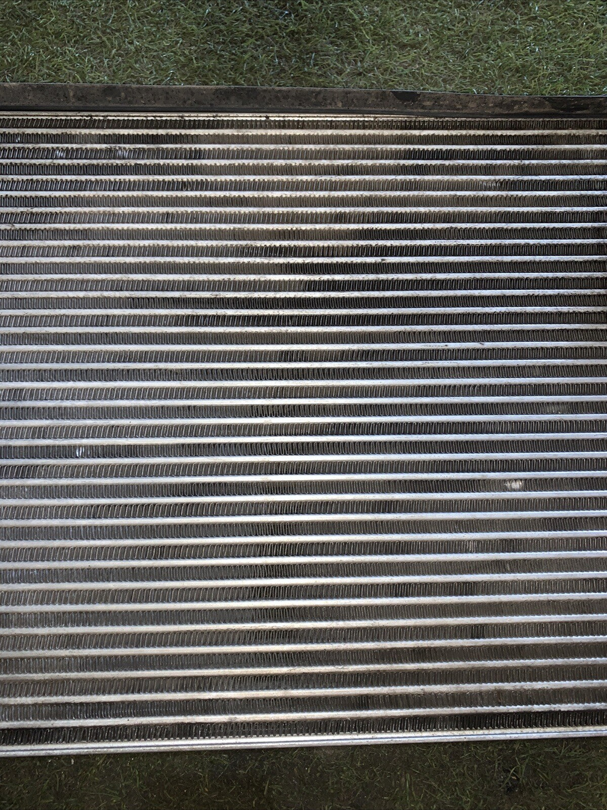 RADIATORE INTERCOOLER VOLKSWAGEN GOLF 5 1.9 1K0145803A