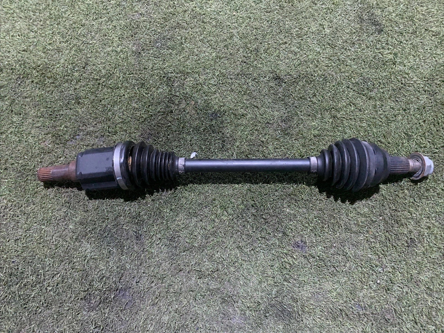 Semiasse Anteriore Destro Maserati Levante 670035142 (2)