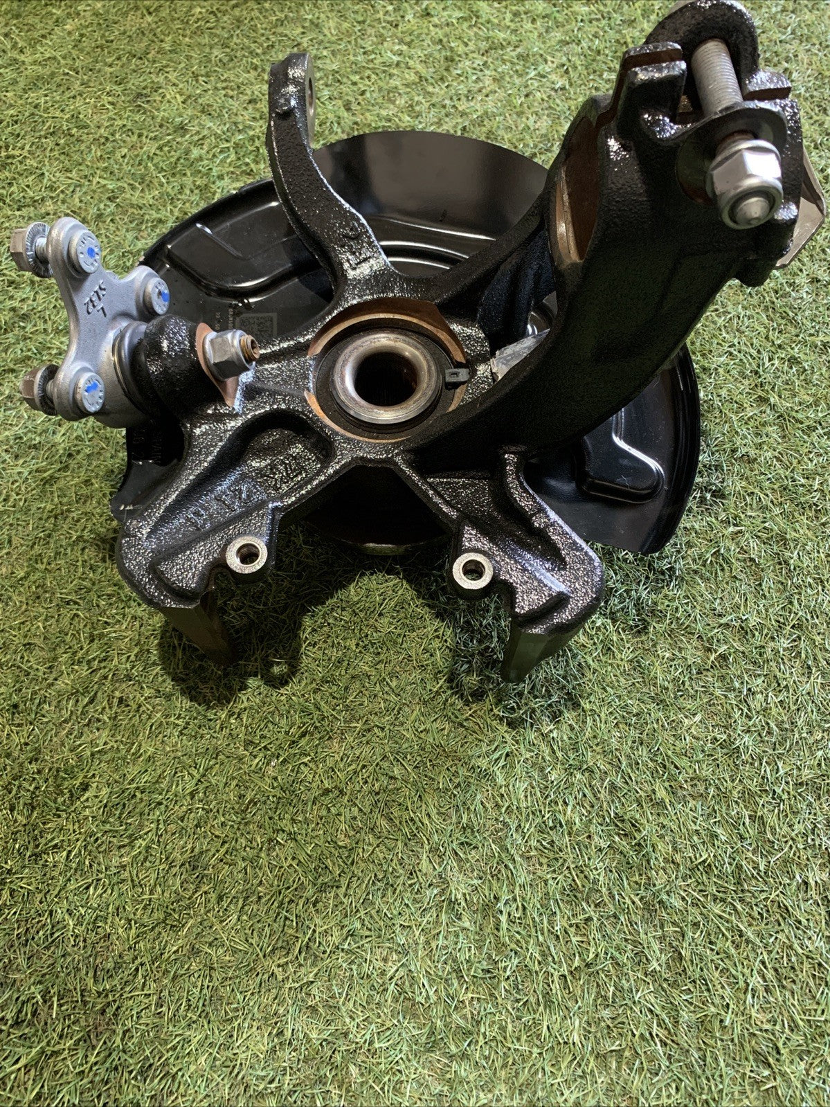 Mozzo Montante Fusello Anteriore Sinistro Volkswagen Polo 2024 1.0 B 2Q0407255AF