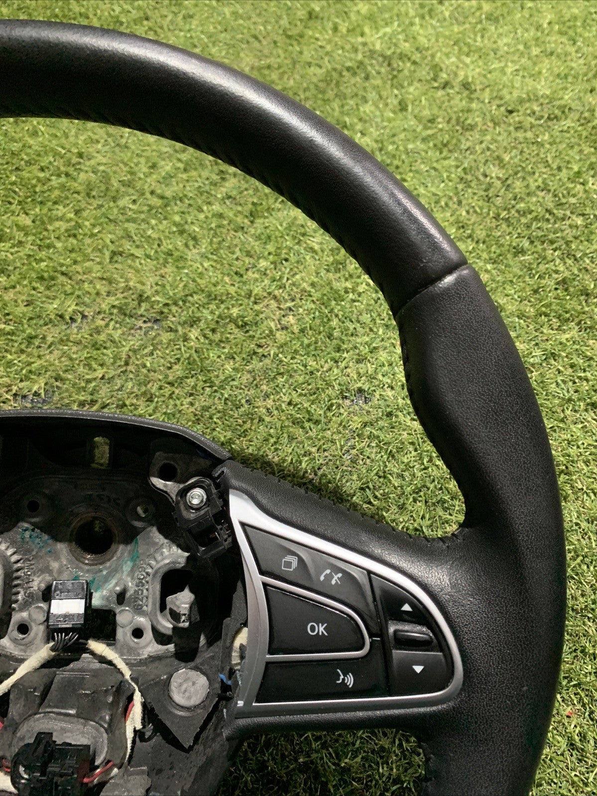 Volante In Pelle Con Comandi Renault Kadjar 484005825R