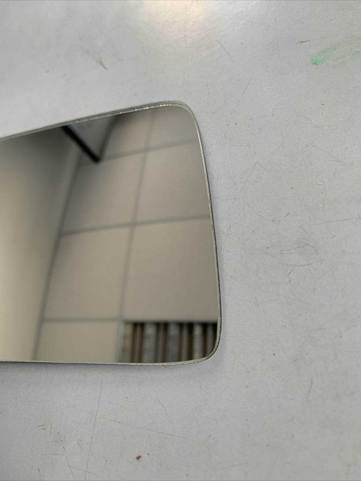 vetro specchietto destro opel corsa 1992