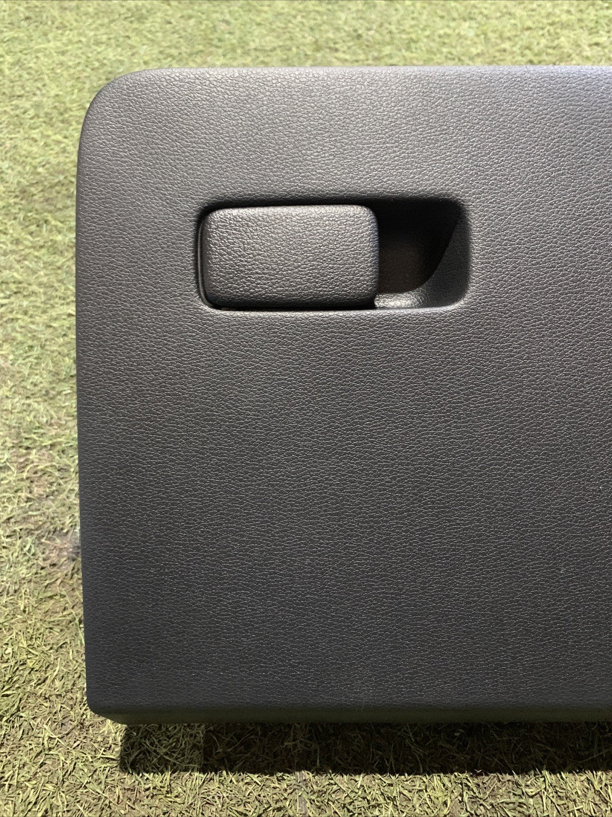 Cassetto Porta Oggetti Kia Sportage 2023 84510-R2000WK (2)