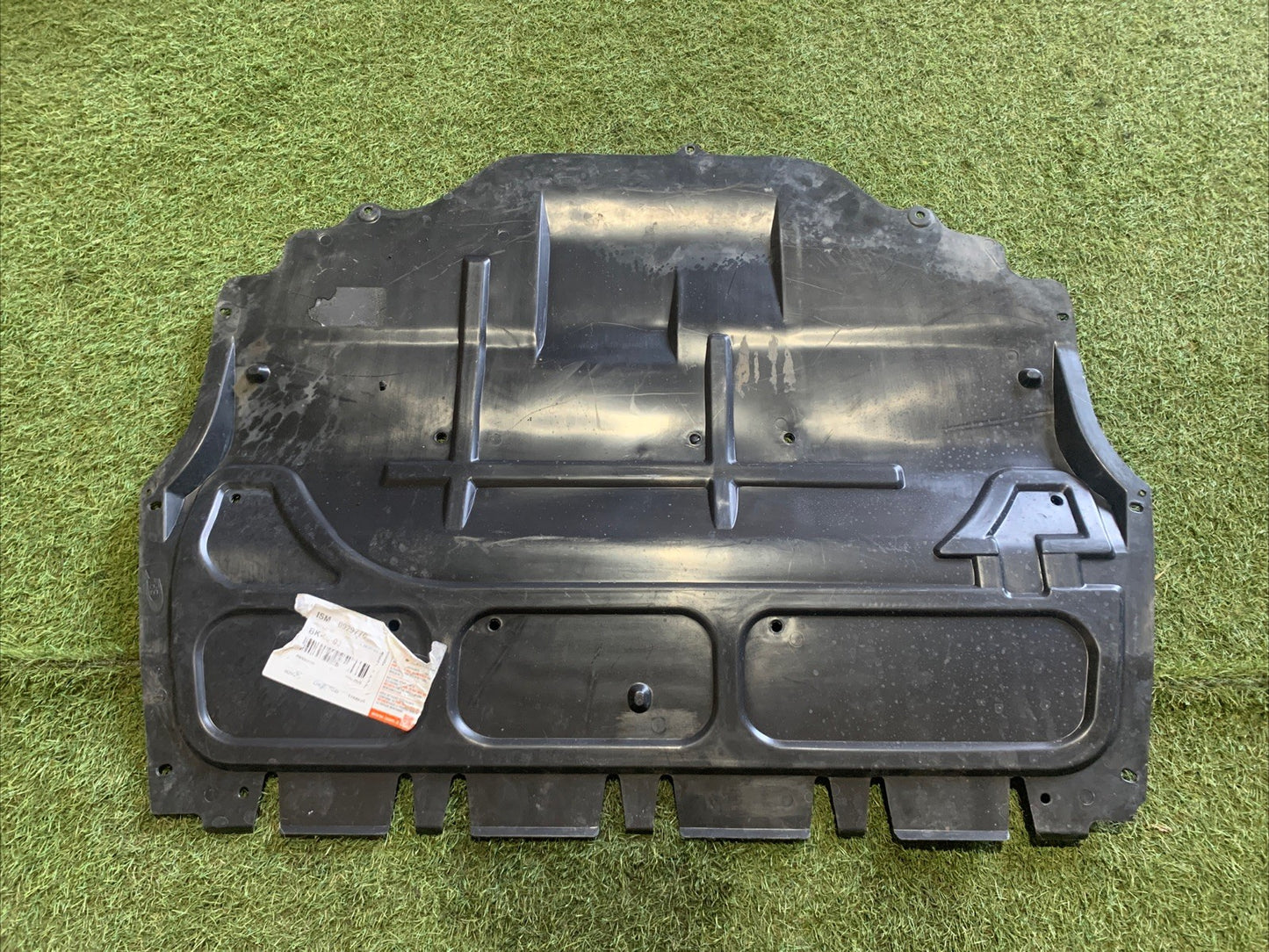 PROTEZIONE SOTTO MOTORE VOLKSWAGEN POLO 6R 2010 6R0825902