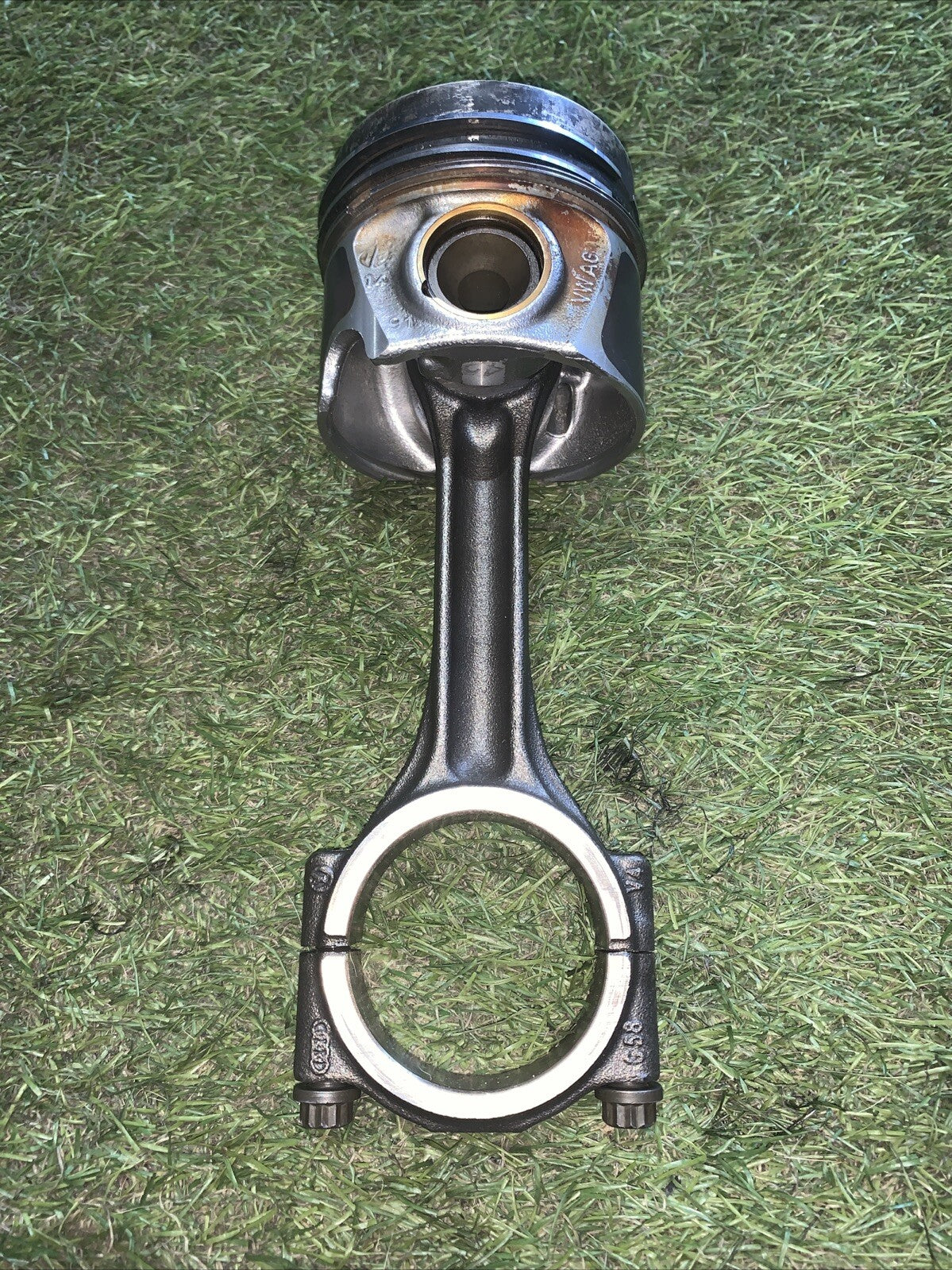 Pistone Motore Volkswagen Golf 7 2.0 GTD 184CV VWSL204LM (1)