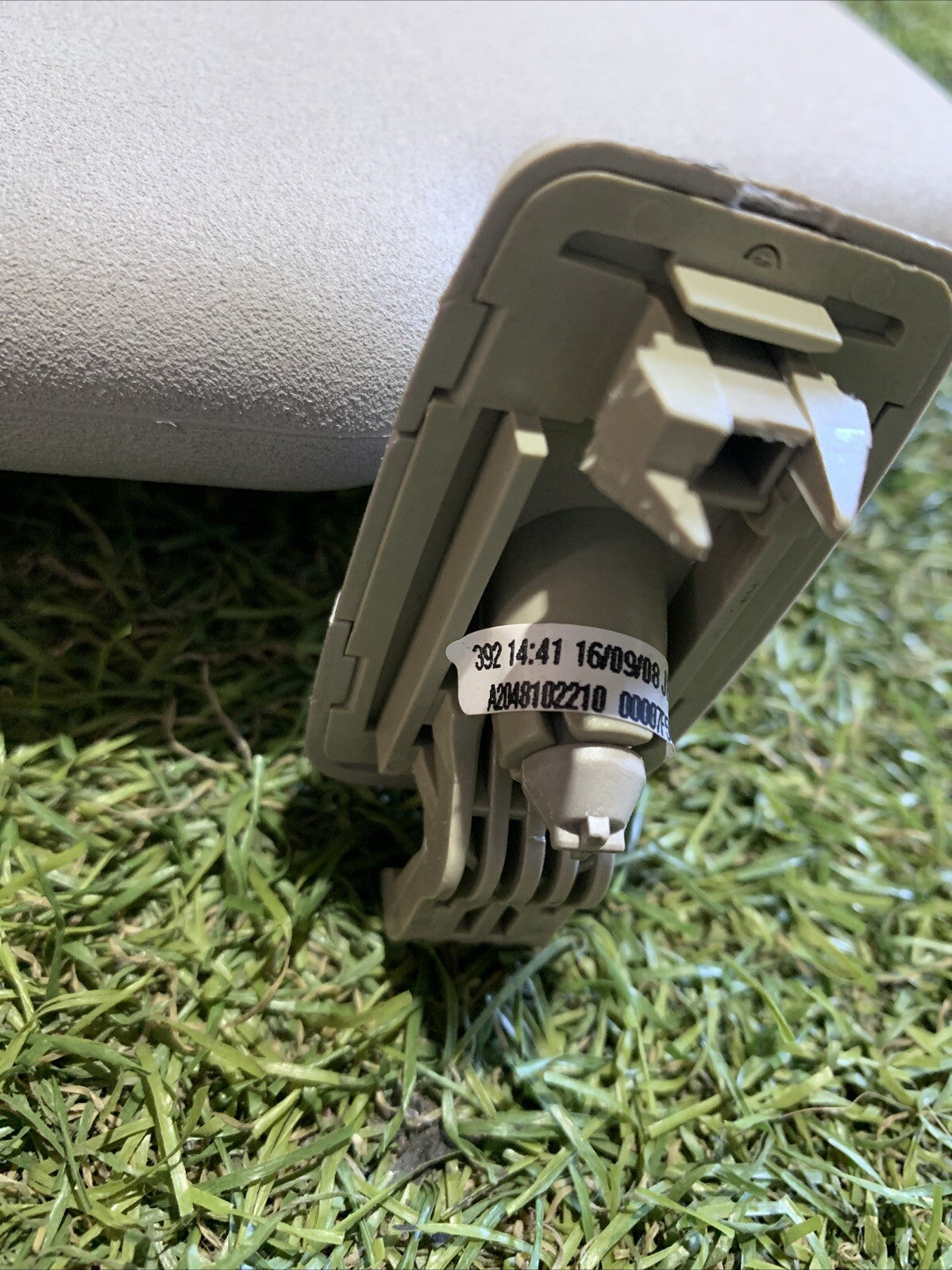 Aletta Parasole Destra Mercedes Classe C 220 Dal 2008 A2048102210