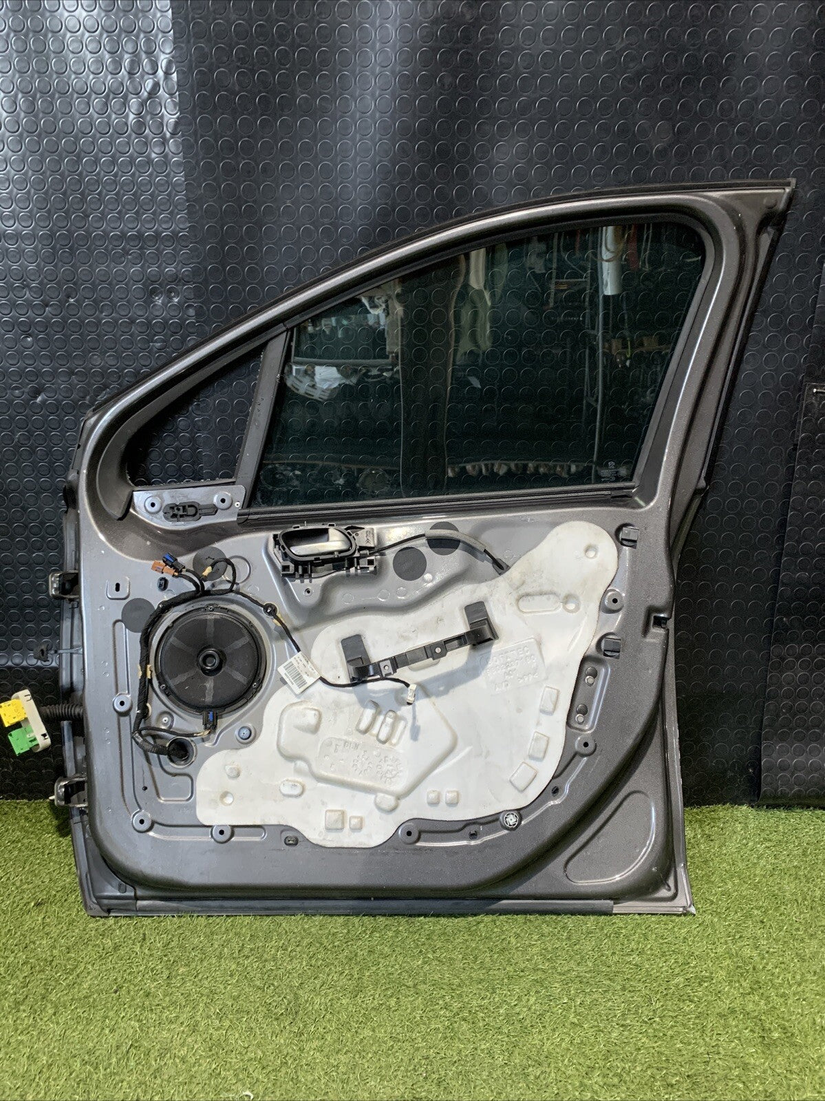 Porta Portiera Sportello Anteriore Destro Peugeot 2008 Anno 2015