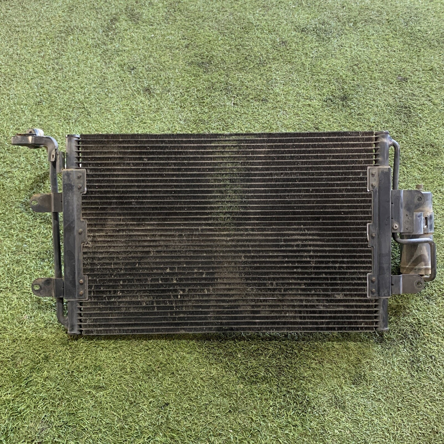 Radiatore aria condizionata condensatore VOLKSWAGEN GOLF 4,4825941, 1997/2004