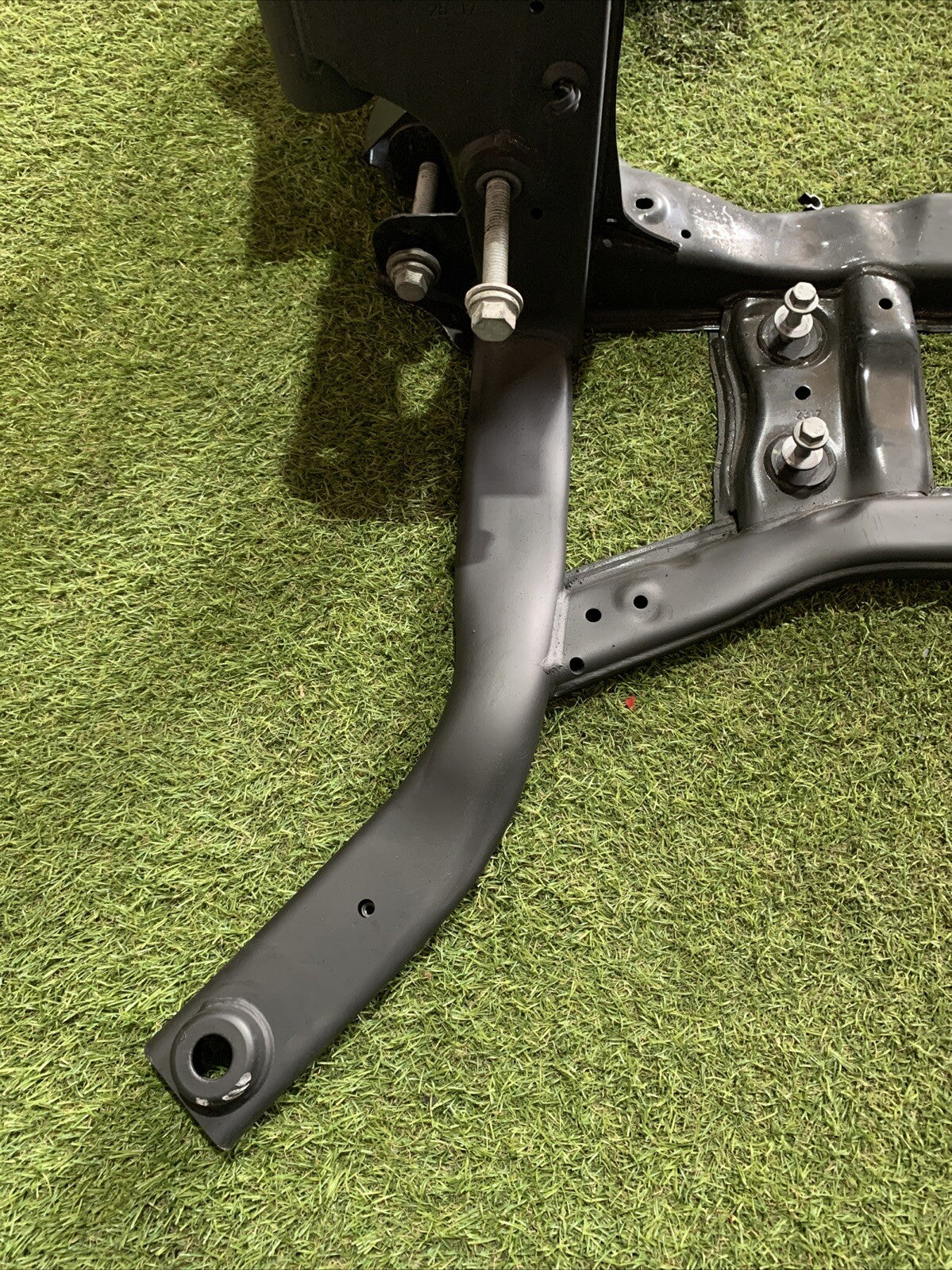 HK83-5C145-AG CULLA MOTORE ASSALE ANTERIORE LAND ROVER RANGE ROVER VELAR 2020