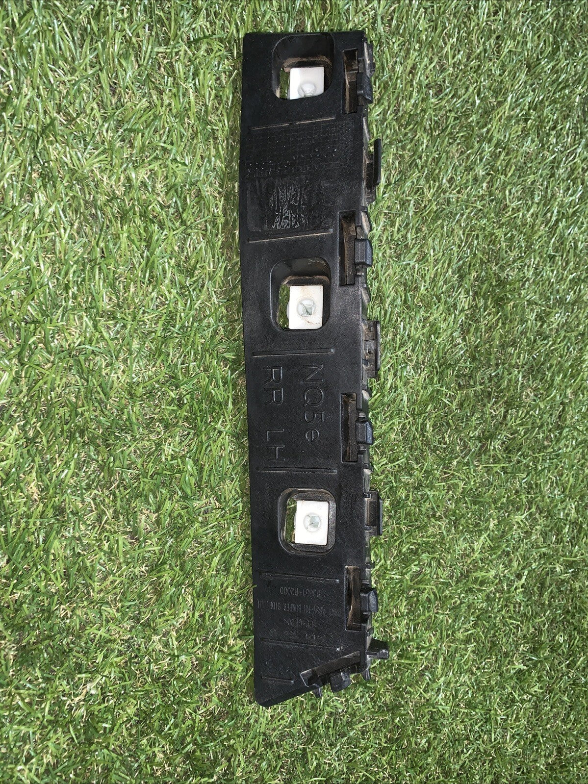 STAFFA SX PARAURTI POSTERIORE Kia Sportage (NQ5) 2023 86651R2000