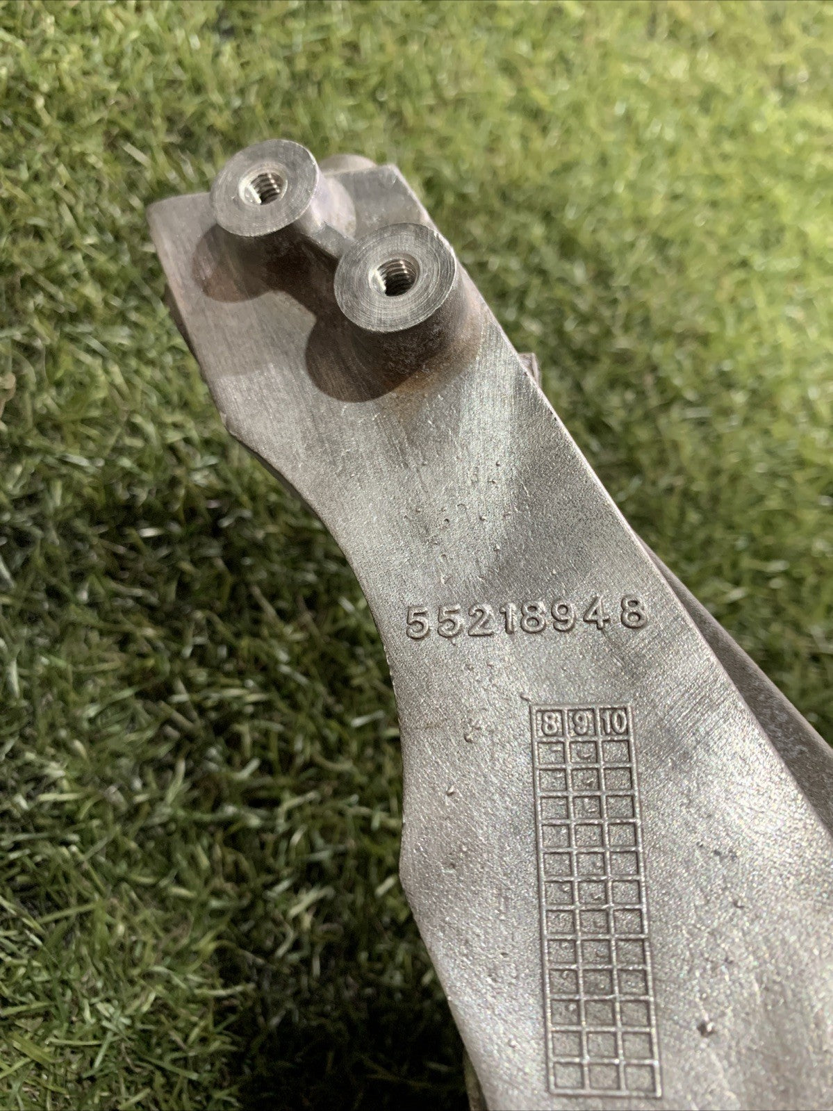 SUPPORTO ALTERNATORE PER ABARTH 500 Fiat 55218948 Benzina 1400 (07 )