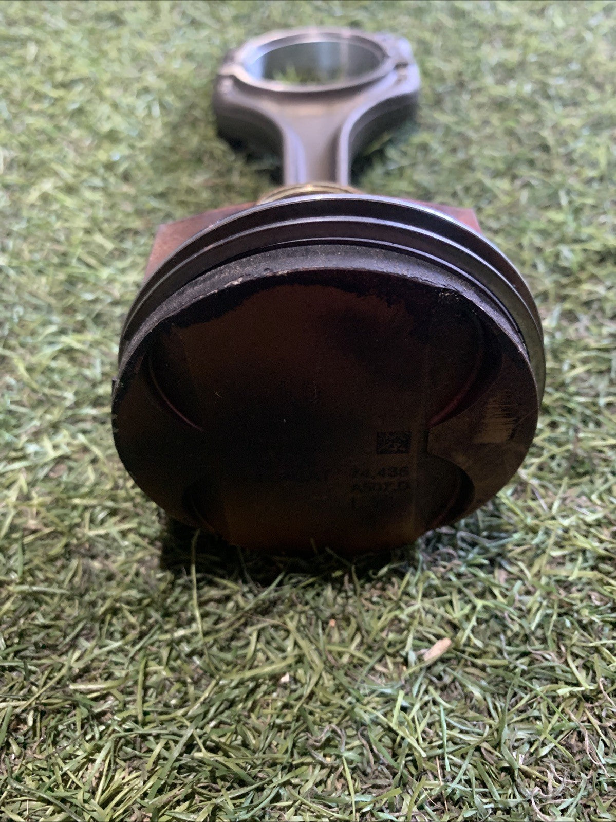 Pistone Motore Volkswagen Polo 2024 1.0 benzina DKL 04C107065AT (3)