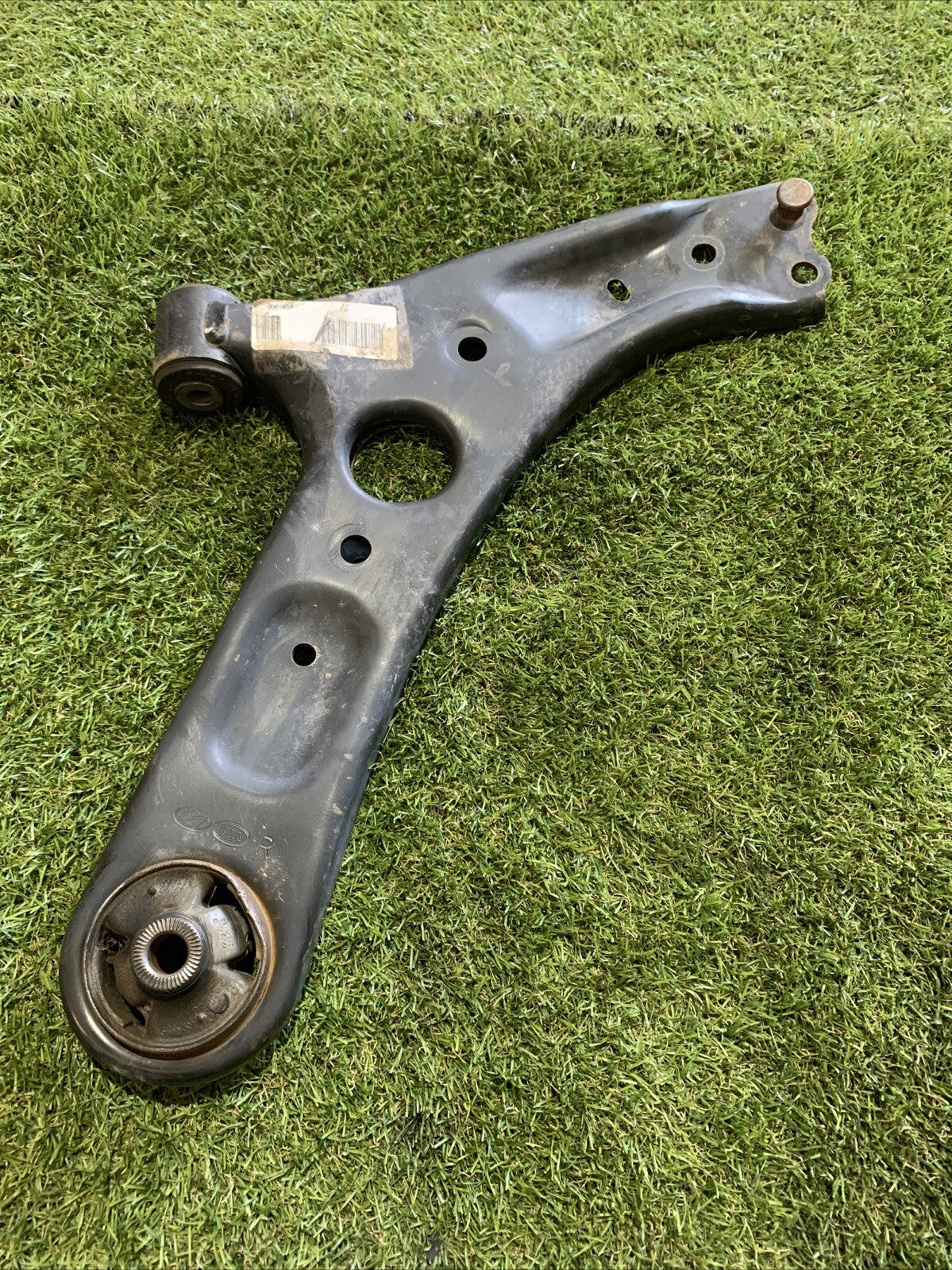 Braccio Oscillante Anteriore Destro Kia Ceed 2012-2018 54501A 2600