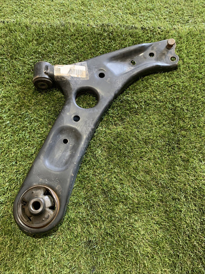 Braccio Oscillante Anteriore Destro Kia Ceed 2012-2018 54501A 2600