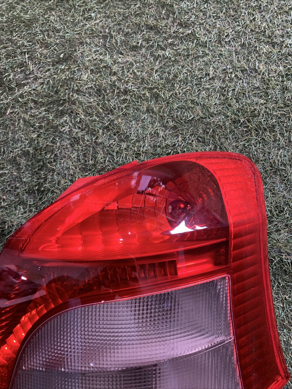 STOP FANALE POSTERIORE DESTRO TOYOTA Yaris Serie 2008 815510D110