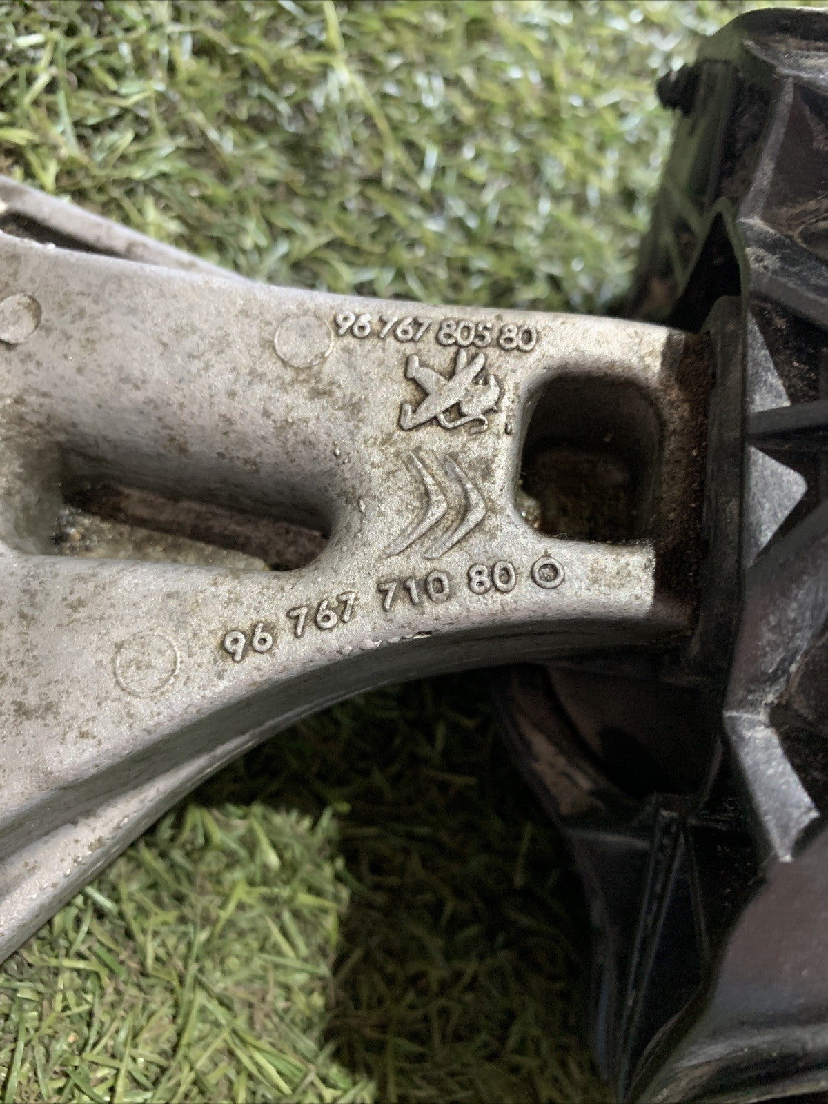 SUPPORTO MOTORE PER PEUGEOT 208 Serie 9676771080 Benzina 1200 (12>19)