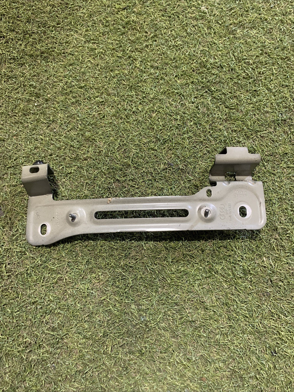 Staffa Parafango Anteriore Sinistro Audi Q7 2016 4M0821431