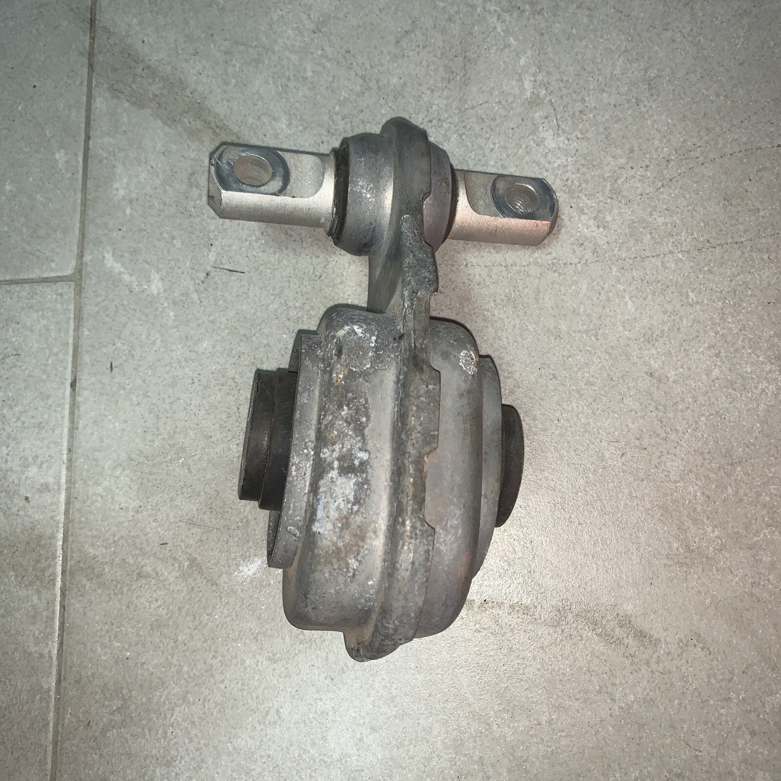 Supporto motore per Mercedes Classe A Serie (w177) A2472400600