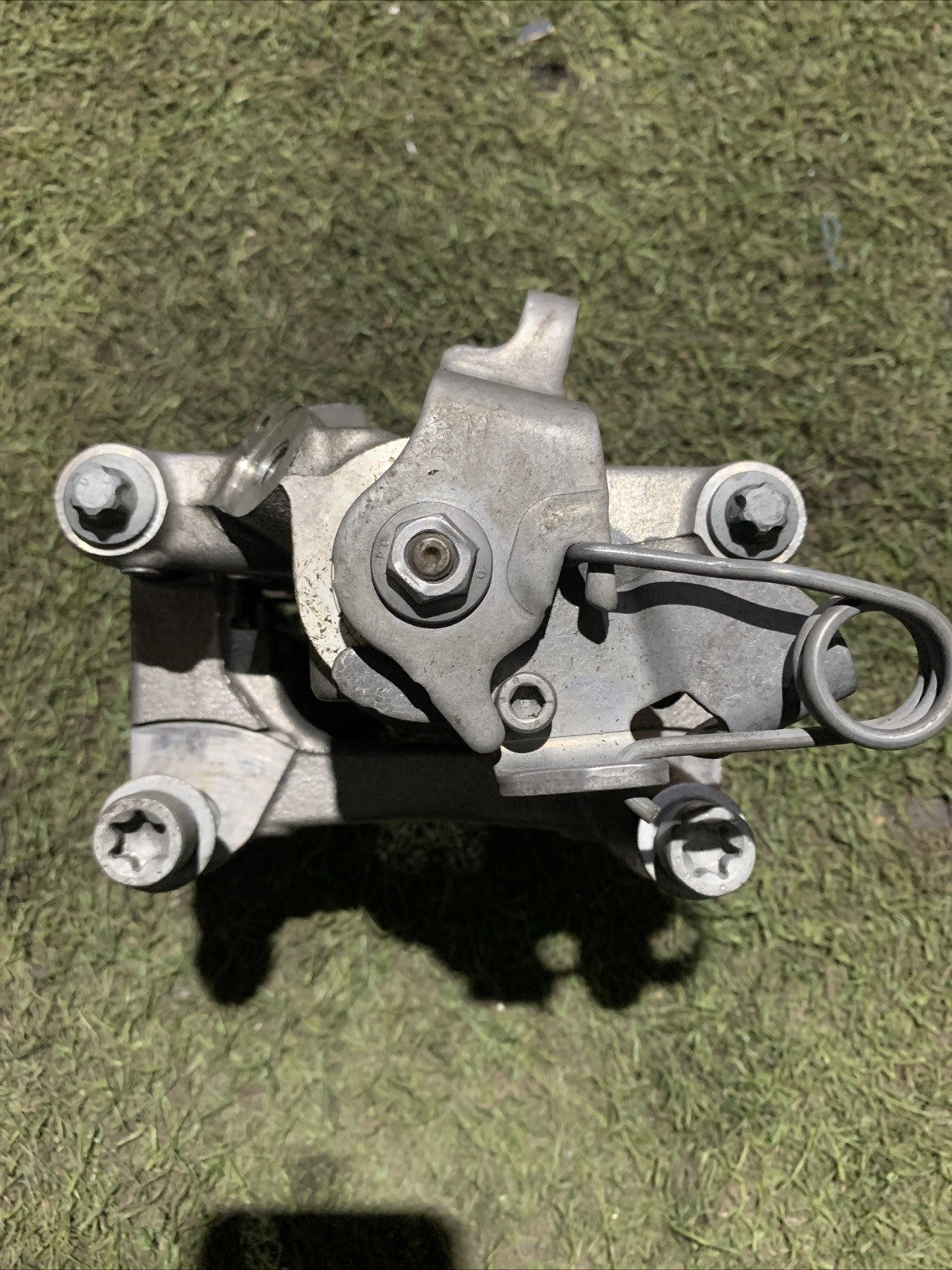 Pinza Freno Posteriore Sinistra Peugeot 208 2022 9824502080