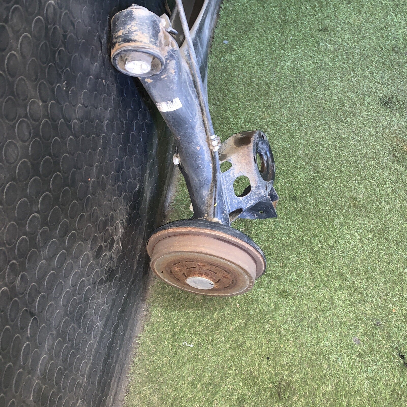 Ponte Assale Posteriore Volkswagen Polo 9N Con Freni A Tamburo