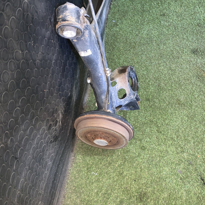 Ponte Assale Posteriore Volkswagen Polo 9N Con Freni A Tamburo