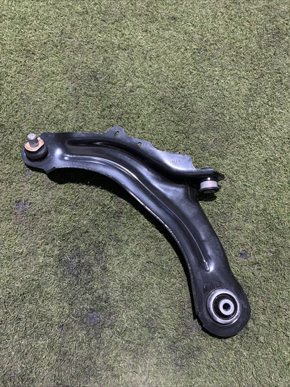 Braccio Oscillante Anteriore Sinistro Renault Captur 2013-2019 1.5 Diesel 