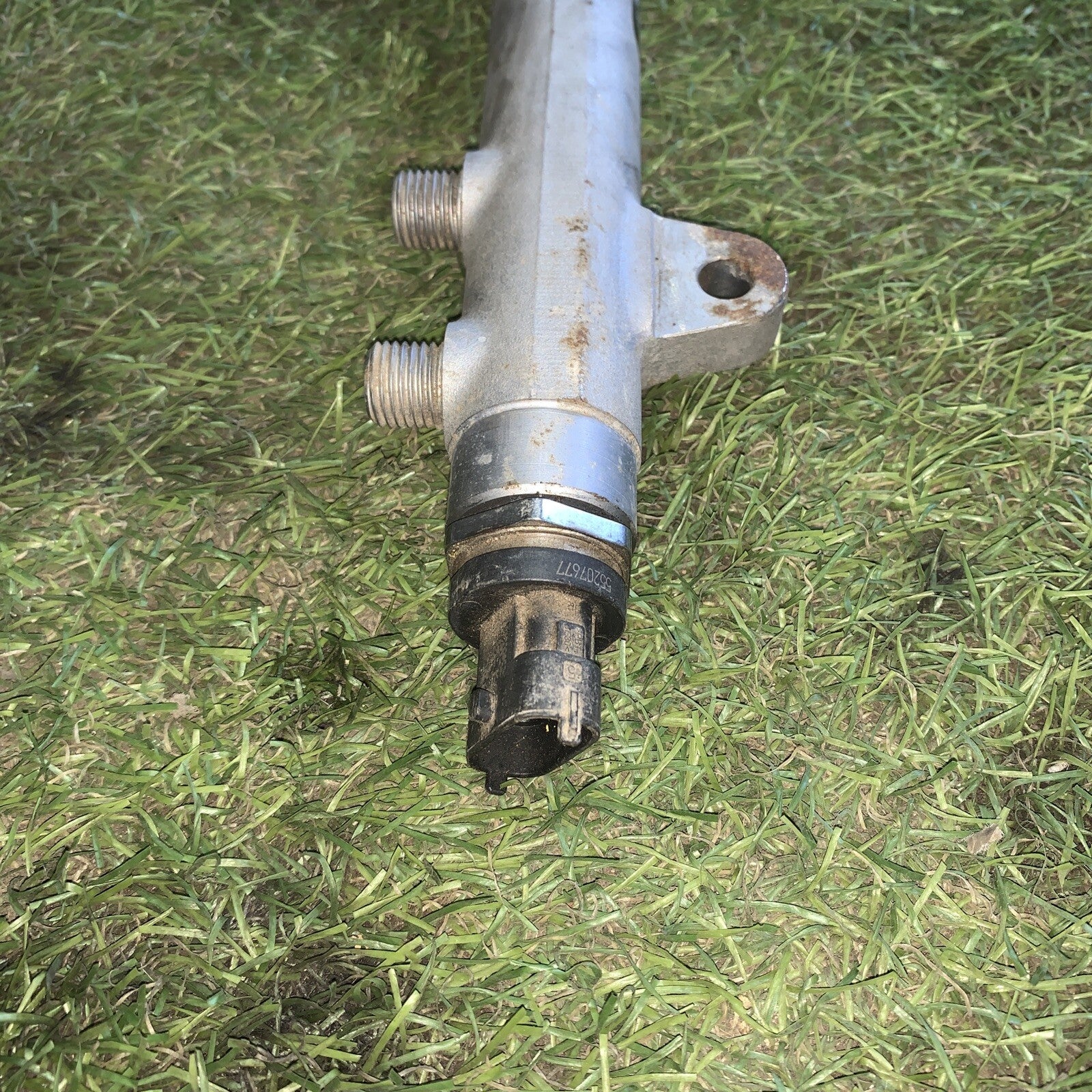 FLAUTO INIEZIONE FIAT PUNTO FIAT PANDA 1.3 ANNO 2007 CODICE 55210069 ORIGINALE