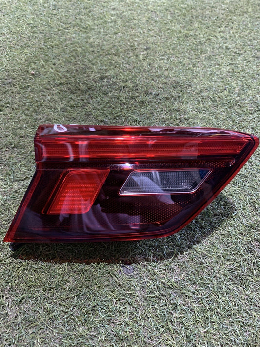 STOP FANALE POSTERIORE INTERNO SINISTRO VOLKSWAGEN TIGUAN 2023 5NA945093F