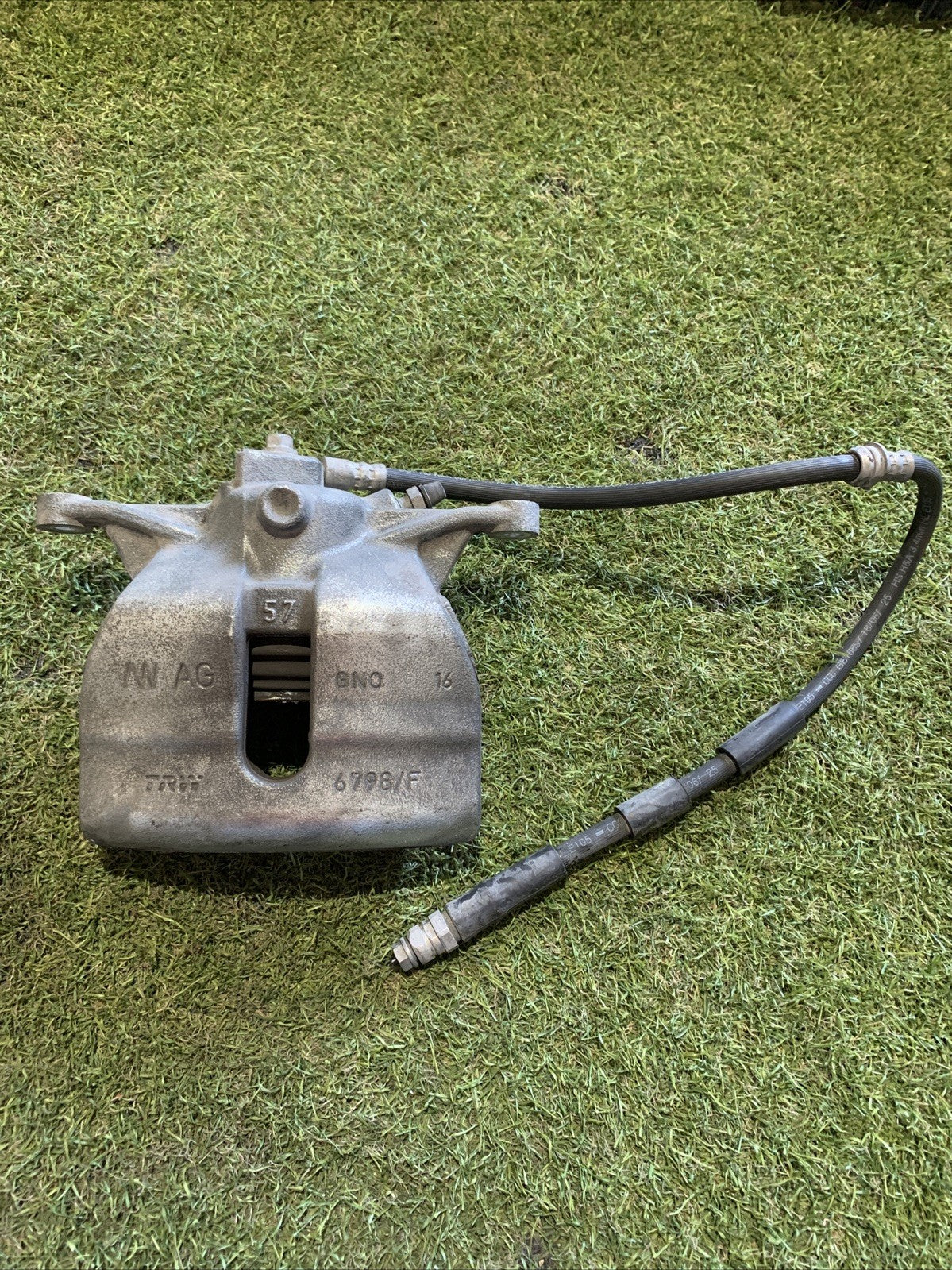 Pinza Freno Anteriore Sinistra Audi Q2 2018 1.6 Diesel 8V0615123D