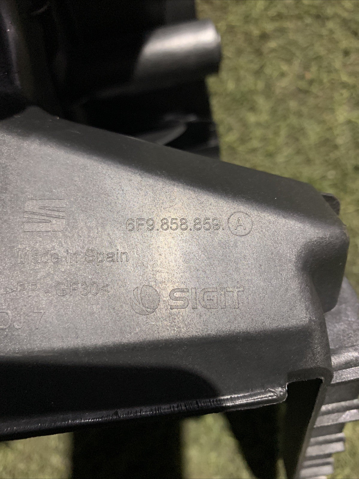 Supporto Sinistro Cappelliera Posteriore Bagagliaio Seat Arona 2024 6F9858859