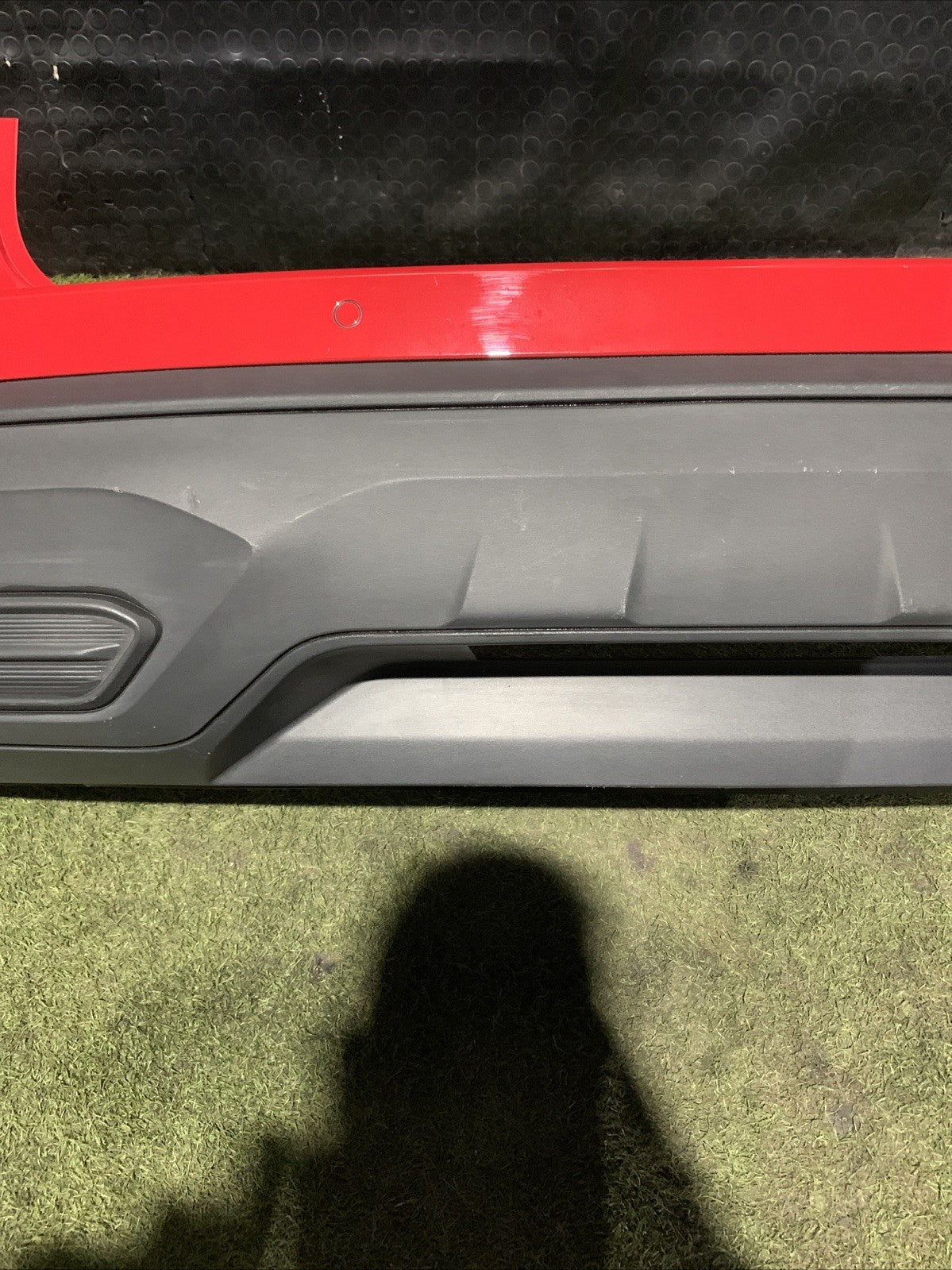 PARAURTI POSTERIORE CON SENSORI DI PARCHEGGIO SEAT ARONA 2024