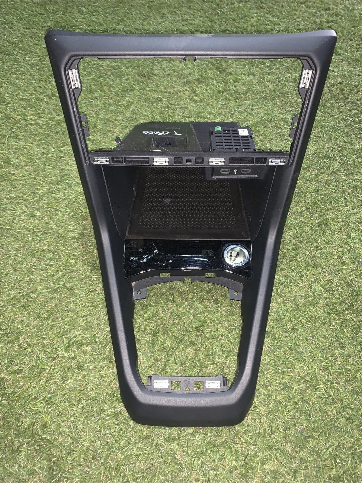 2GM864981 Modanatura Rivestimento Centrale Cruscotto Volkswagen T-Cross