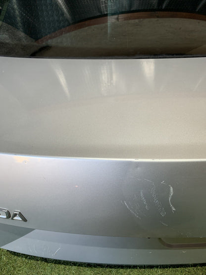 Cofano Baule Portellone posteriore skoda octavia 2018