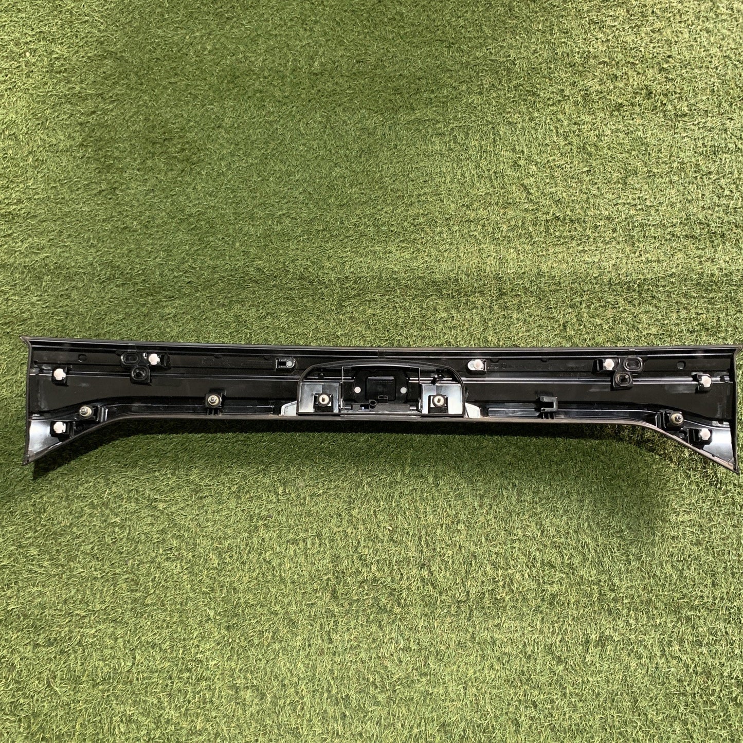 FANALE STOP CENTRALE PORTELLONE POSTERIORE  VOLKSWAGEN T-CROSS 2022 2GM827577J