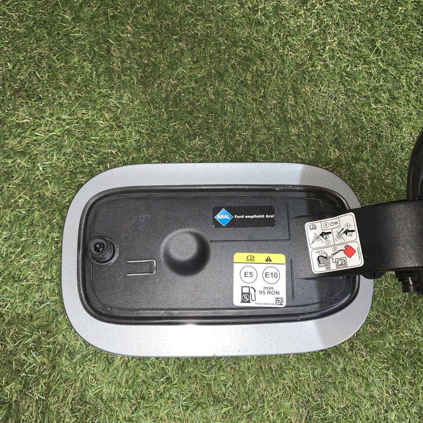 Tappo Sportellino Carburante Ford Kuga 2022 Benzina