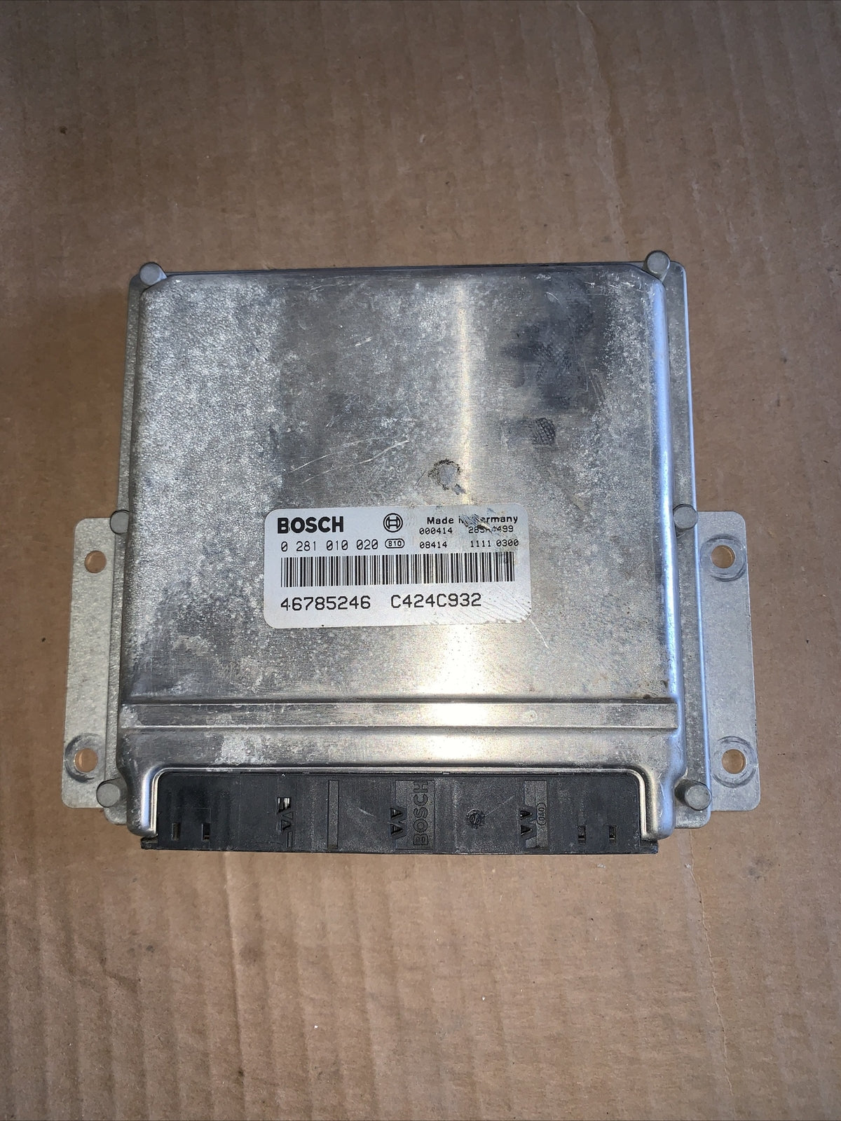 CENTRALINA INIEZIONE ALFA ROMEO 156 1,9 JTD 46785246 46739031 BOSCH 0281010020