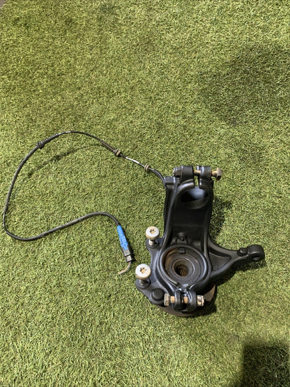 1607557580 MOZZO MONTANTE FUSELLO ANTERIORE DESTRO DX PEUGEOT 208 2017 1.2 B