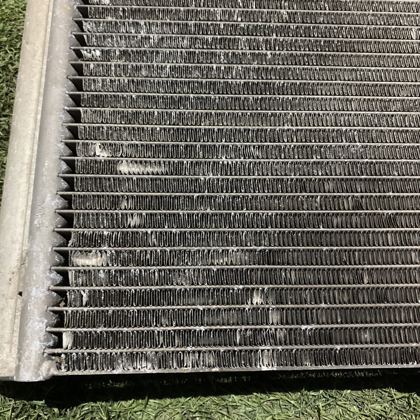 9674813580 RADIATORE ARIA CONDIZIONATA PEUGEOT 207 1.4 HDI (2)