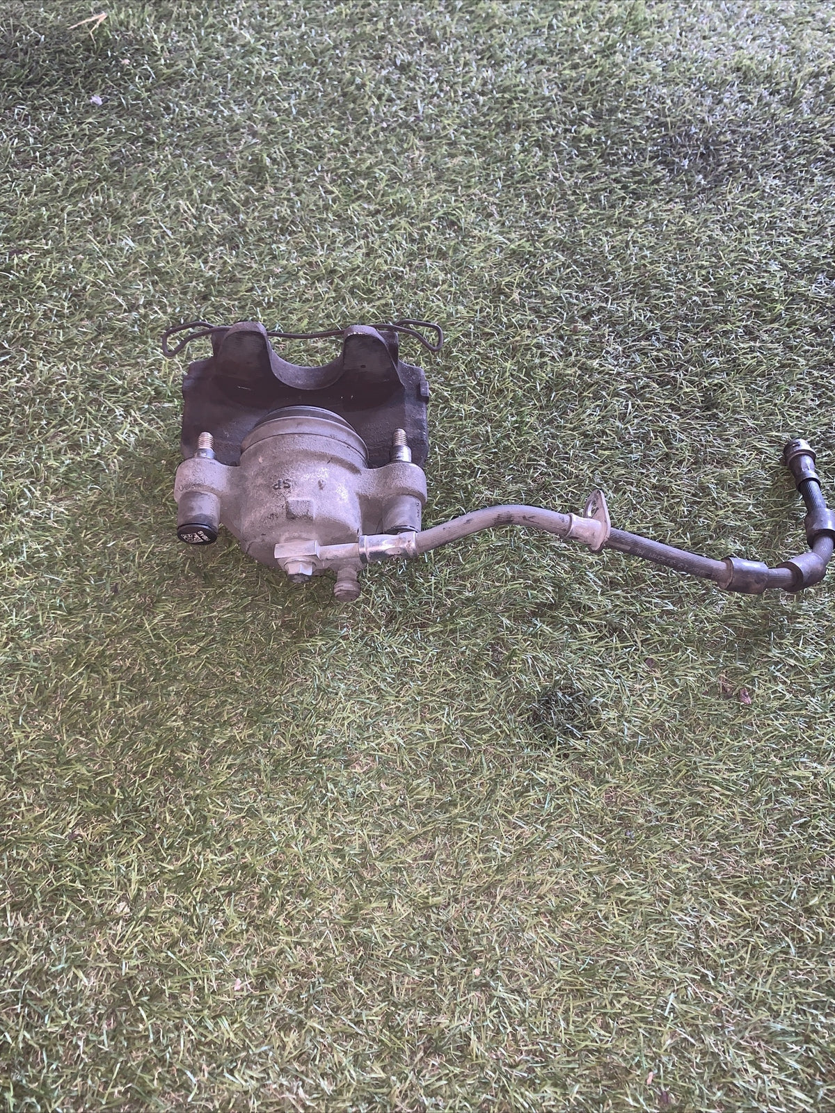 H1BC-2B302-A PINZA FRENO ANTERIORE SINISTRA FORD Fiesta 7° Serie 1.1 Benzina