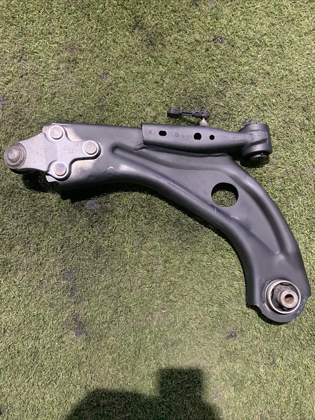 BRACCIO OSCILLANTE ANTERIORE DESTRO PEUGEOT 5008 II 2019 1.5 DIESEL 9816865480