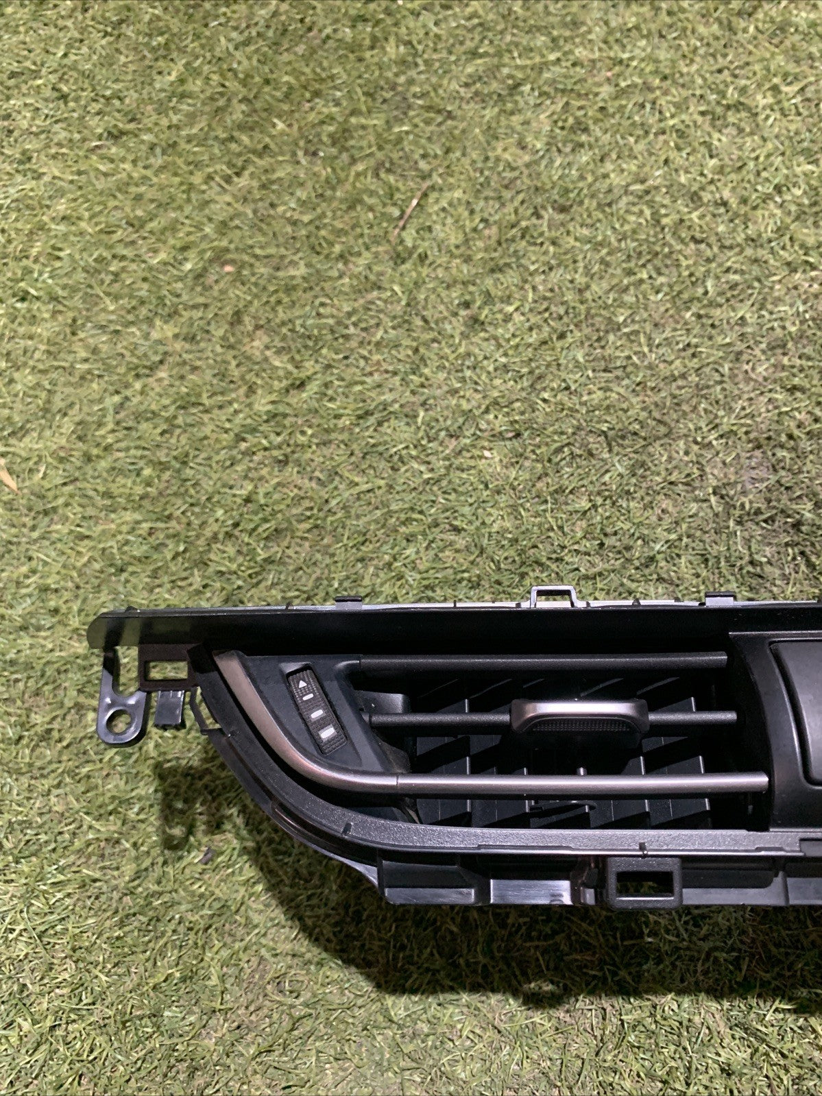 55670F4010 Bocchetta aria cruscotto centrale TOYOTA CHR 1.8B IBRIDA 2017