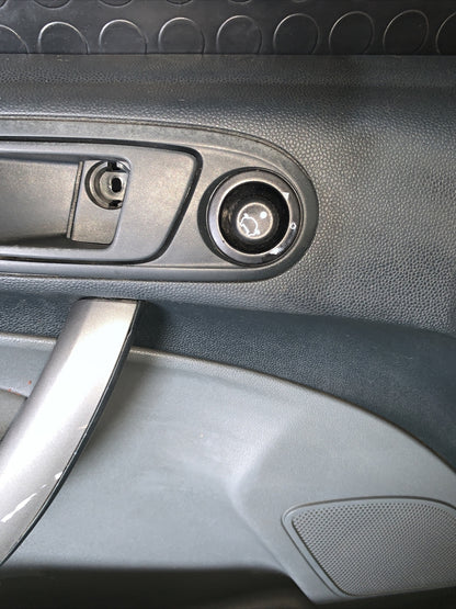 8A61-A23943-K PANNELLO INTERNO PORTA ANTERIORE SINISTRA FORD FIESTA 2010