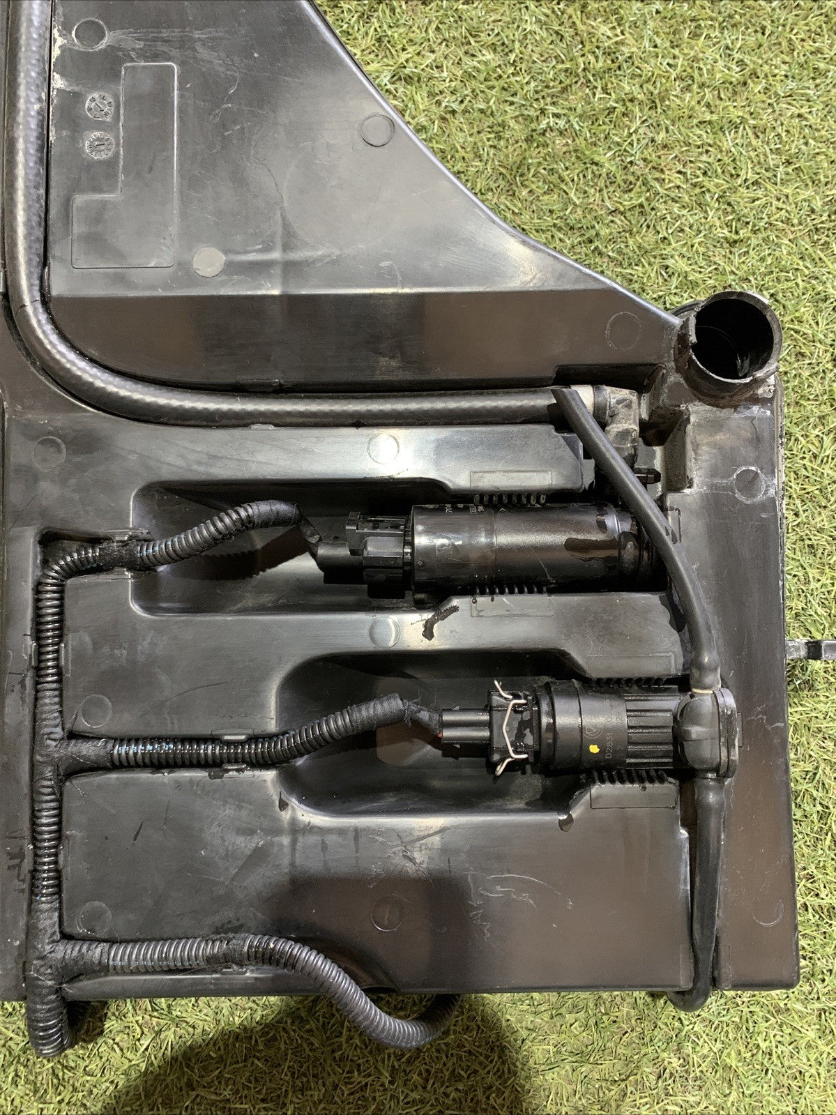 Vaschetta Acqua Tergicristalli Maserati Levante 670032343