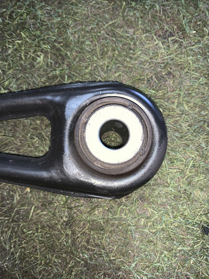 Braccio oscillante posteriore inferiore destro Audi Q7 2006 3.0D 7L8501529A