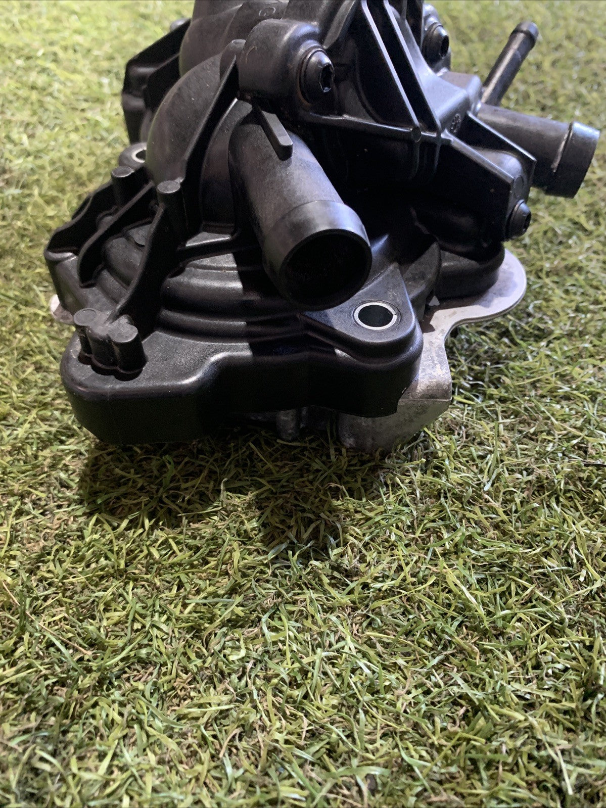 Pompa Acqua Refrigerate Volkswagen T-Roc 1.0 Turbo Benzina DKR 04C121600CC