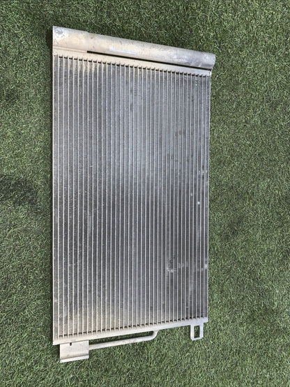 CONDENSATORE ARIA CONDIZIONATA FIAT GRANDE PUNTO 55700406 1.2 BENZINA (2)