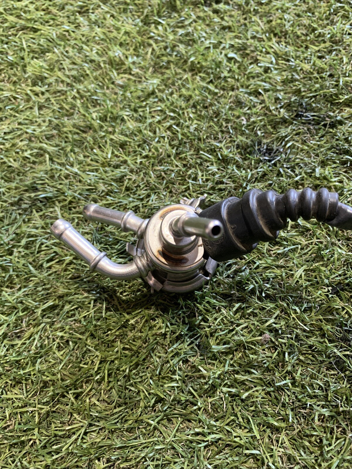 Iniettore Adblue Renault Trafic 2024 2.0 Diesel