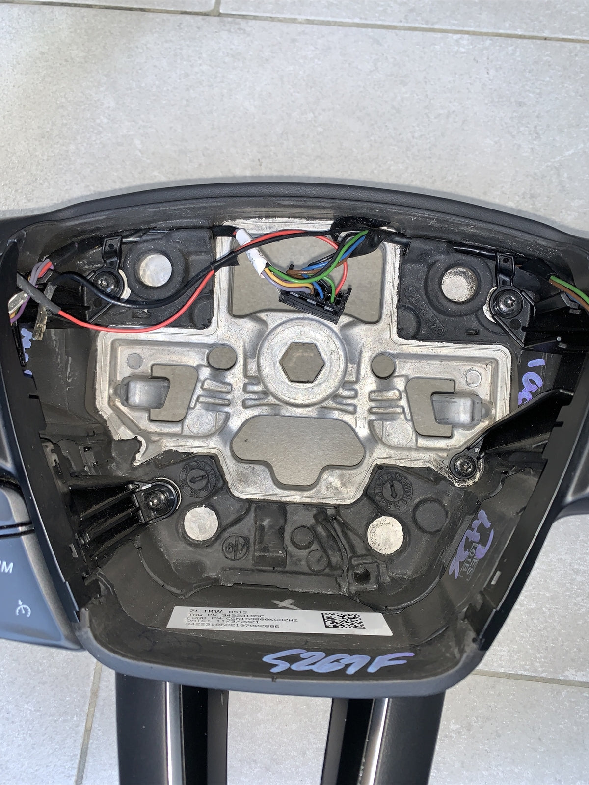 VOLANTE / STERZO CON COMANDI FORD ECOSPORT 2022  CGN153600KC3ZHE