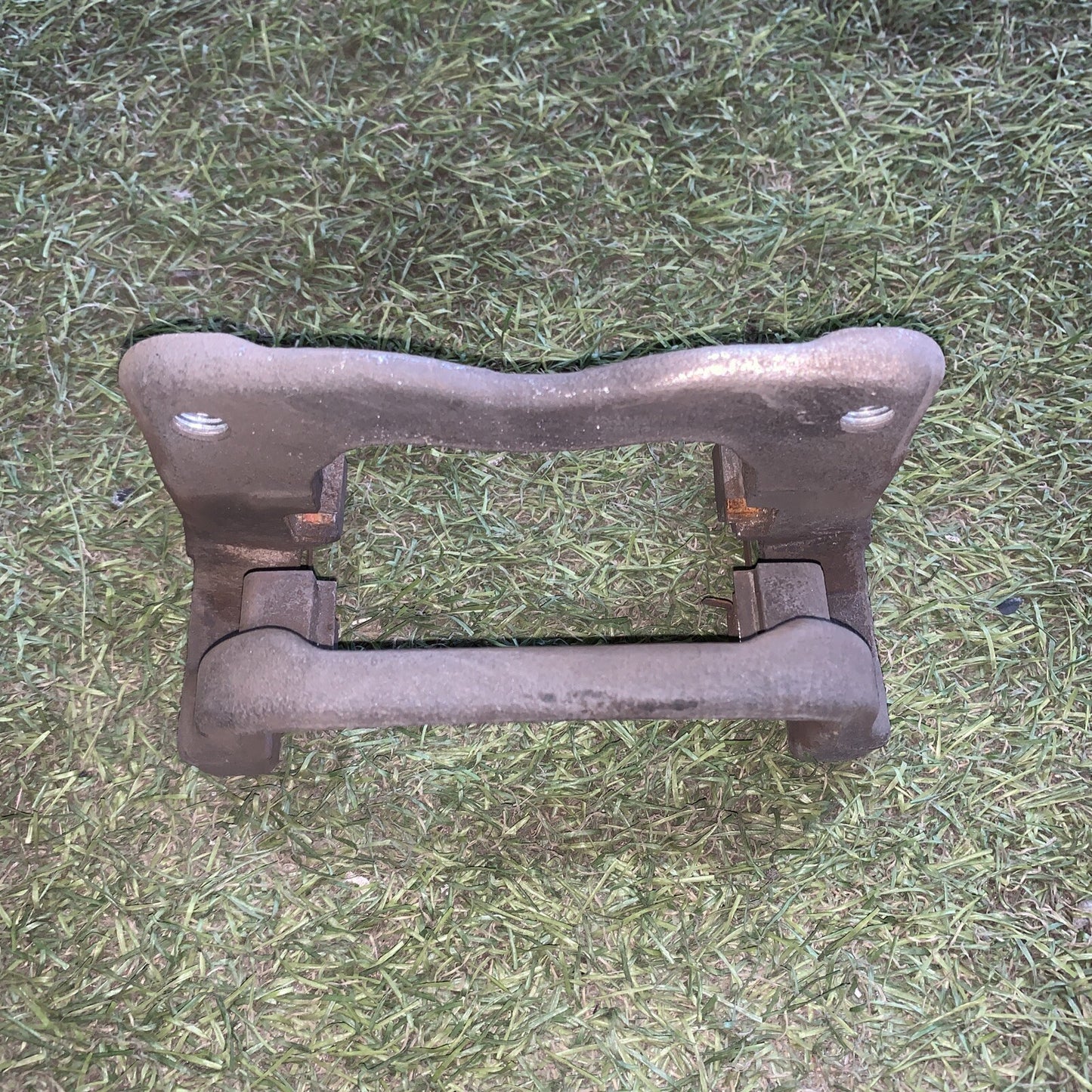 Porta Pinza Freno Posteriore Destra Alfa Romeo Giulietta